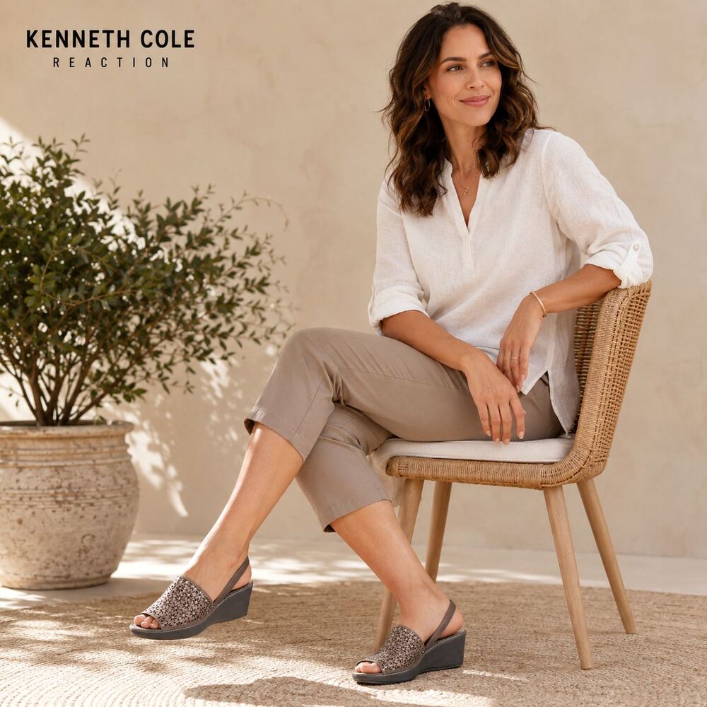 Kenneth Cole Reaction Fine Glass Slingback Wedge Sandals 10 Laser Peep Toe NEW